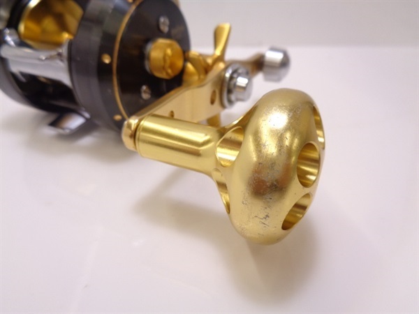 ０７ミリオネアＩＣＶ２５０ 右